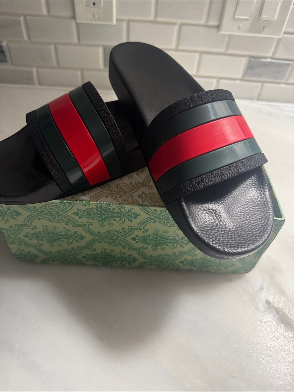 Gucci Black Logo-Embossed Slide Sandals with Red and Green Stripe Trim